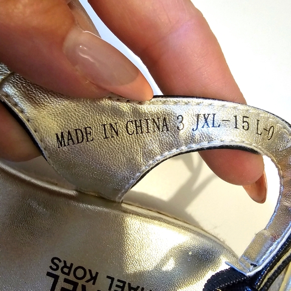 ♥︎ Michael KORS ♥︎ Perry Crysty ▪︎ Gold & Black Leather Bow Adjustable Sandals - Picture 6 of 9